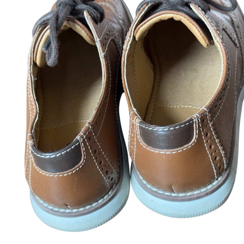 Johnston & Murphy Classic Brown Leather Boy's Brogues Sz 1 Little Kid - Picture 7 of 10